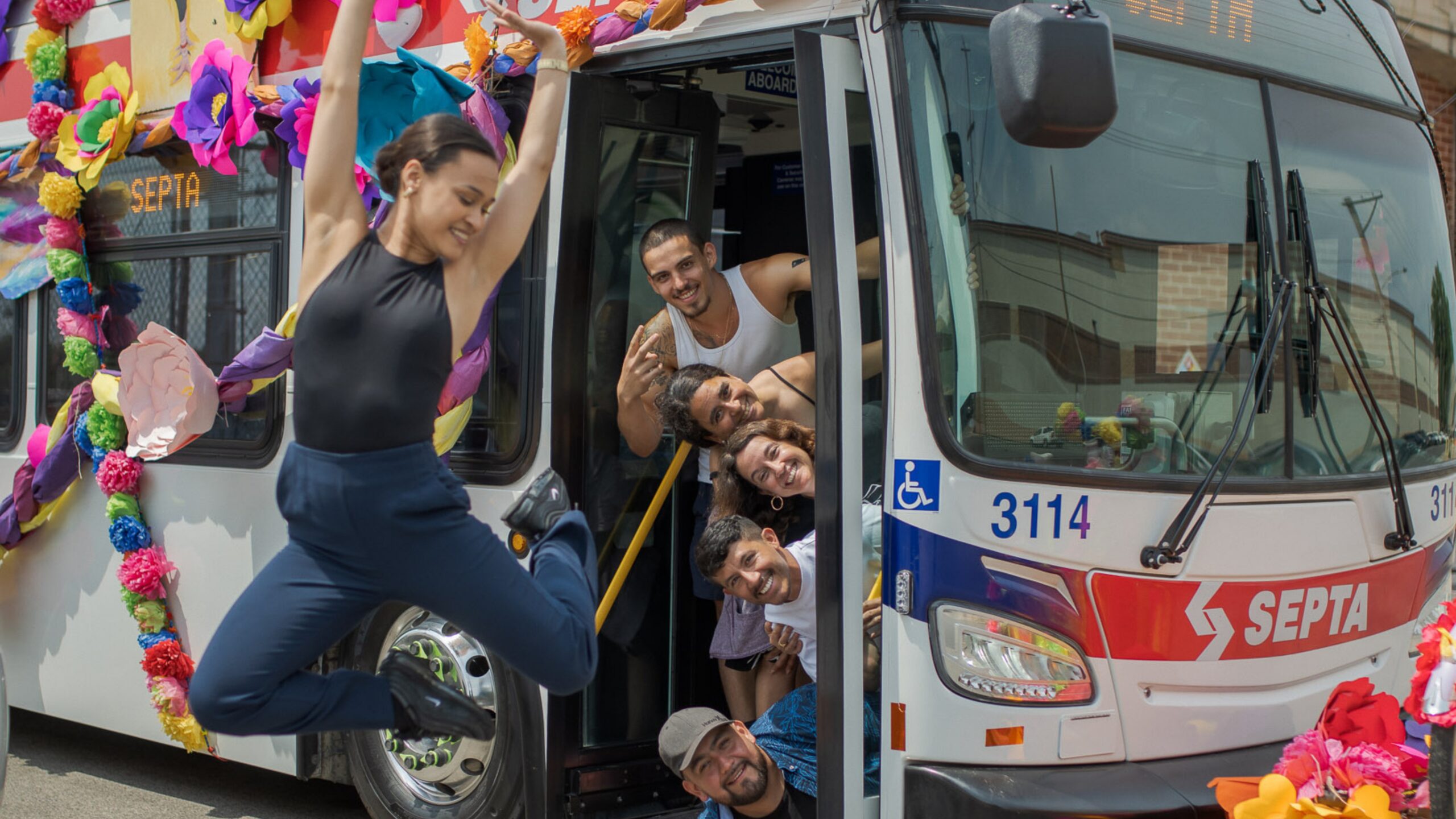 La Guagua47 Community Concert